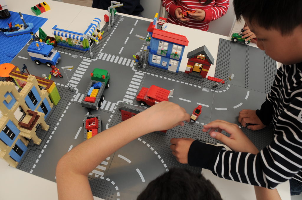 lego mini engineers
